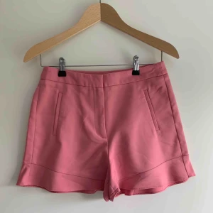  - Shorts från Zara. Använd 1 gång 
