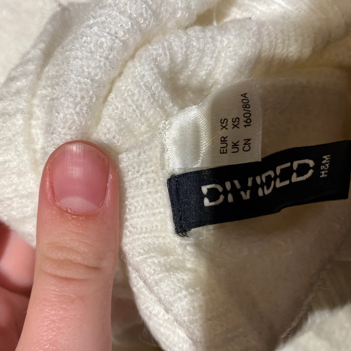 Vit stickad tröja - 91