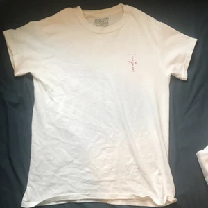 Cactus Jack T-shirt S - Sparsamt använd cactus jack t-shirt. 