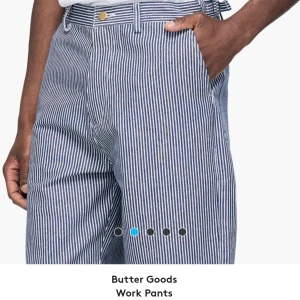 Butter Goods Streetwear Work Pants - Snygga, knappt använda limited edition byxor från streetwear-märket Butter Goods. Tvättade en gång. Originalpris: 1000:- Storlek: Waist 30. För fler bilder med plagget på modell följ länken: https://m.caliroots.se/butter-goods-work-pants-workpants-hickory/p/134294