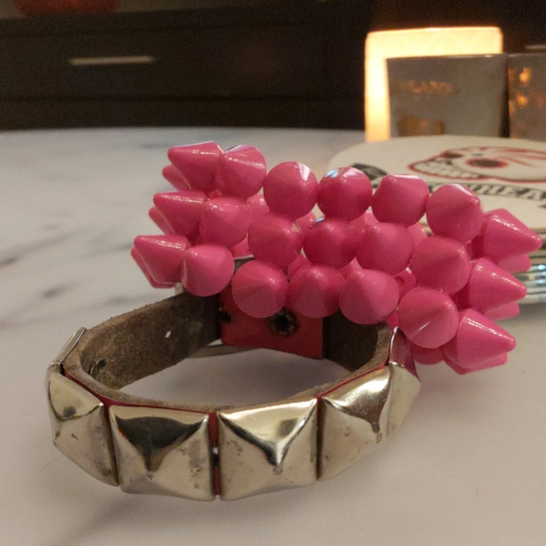 Punkiga armband - 90