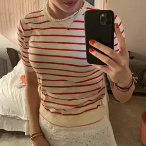 Randig tröja - Randig tröja från Hm, super fin men kommer inte till användning för min del💞