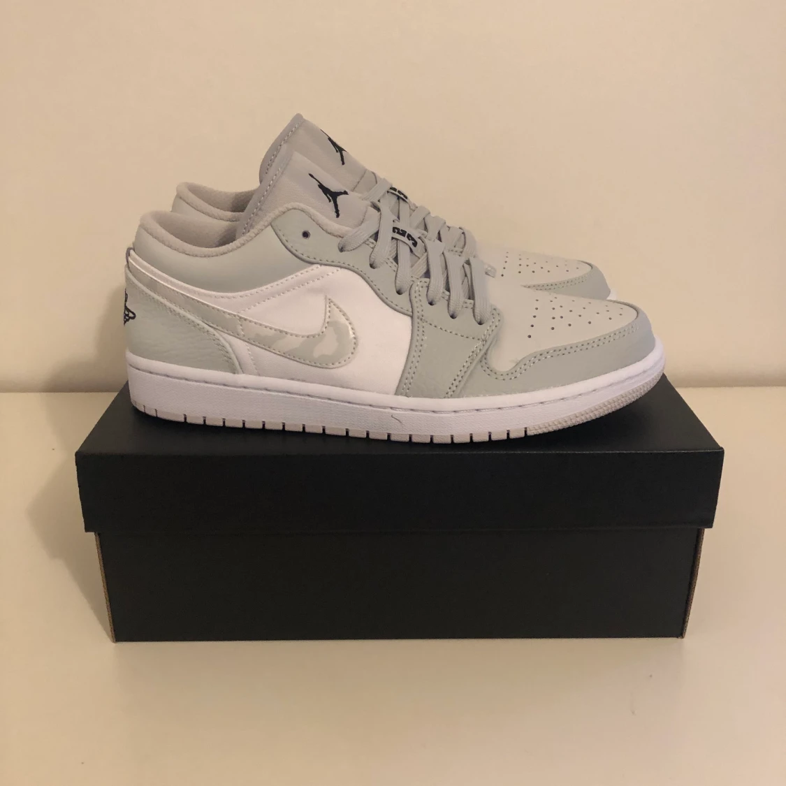 Jordan 1 Low White Camo