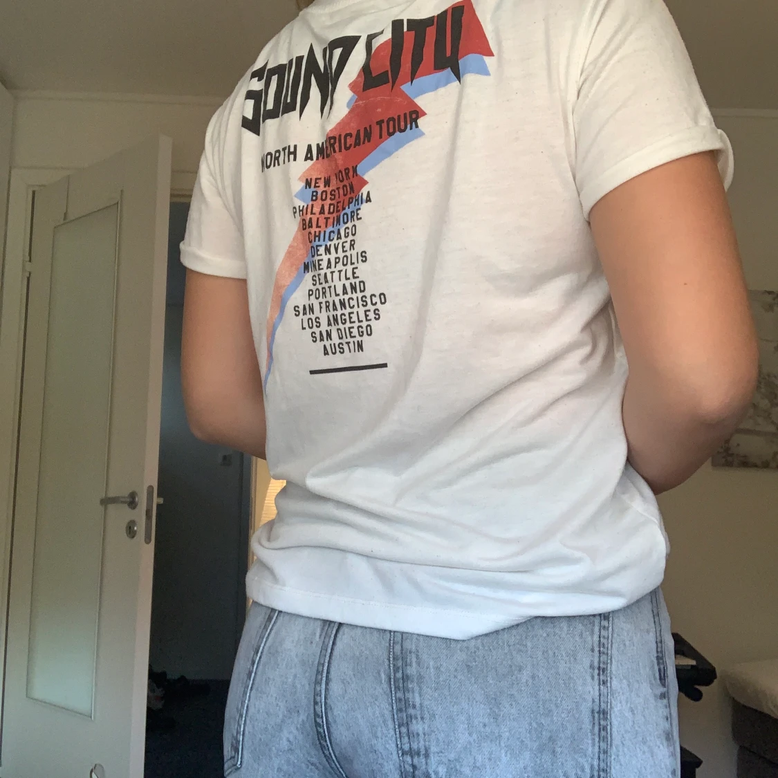 Tröja med tryck på ryggen  - 90