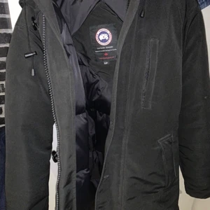 Canada goose jacka  - Storlek S, bra skick