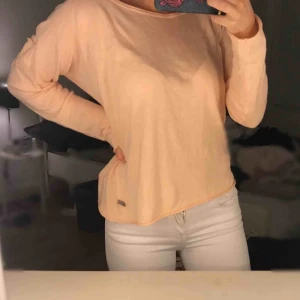  - Mysig tröja från MONROW Storlek S Nypris cirka 1,200kr