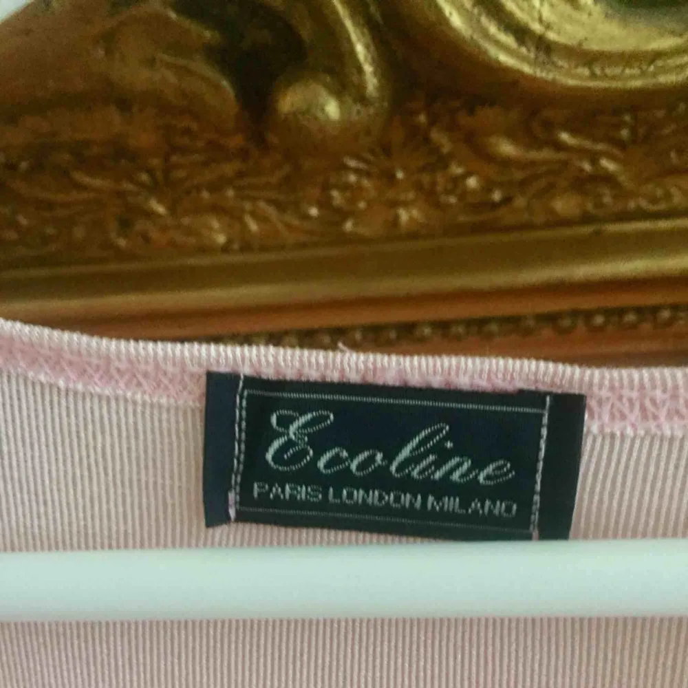 Jättefin och skön tröja från Ecoline! Perfekt rosa färg till våren🌸🌸🌸. Toppar.