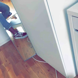  - Säljer tyvärr mina plattform vans för det har helt enkelt inte kommit till användning:(💗💗💗 pris kan diskuteras! Start pris:1000kr