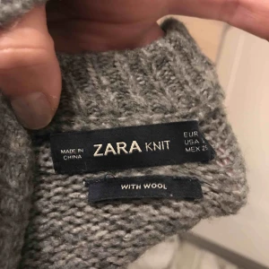  - Grå tröja från zara
