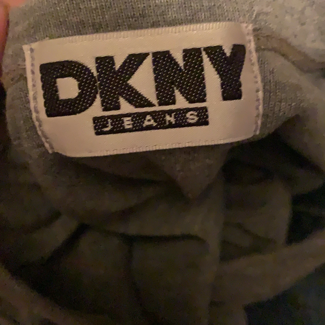 DKNY LINNE GRÅ - 91