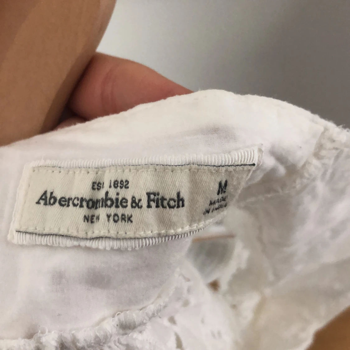 Abercrombie topp med blommor storlek M - 91