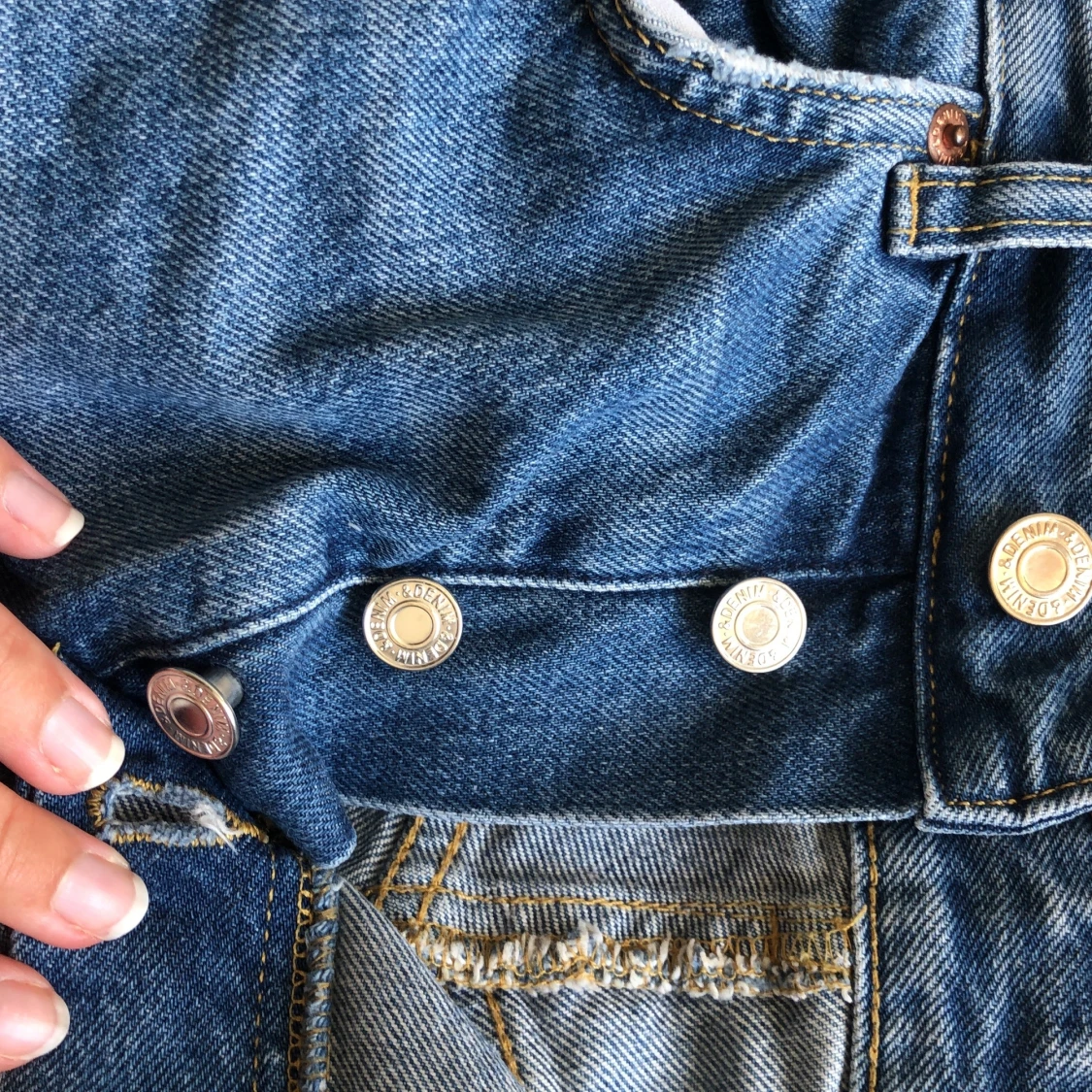 Gullig jeanskjol  - 90