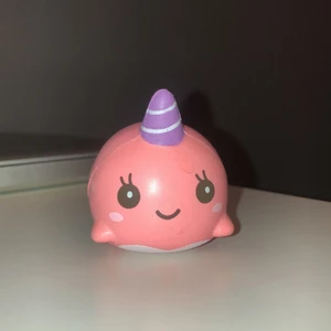 Millie the whale! 💕 - Säljer denna squishy ifrån iBloom! 💞 80 kr! 💖 alla tillbehör 💕