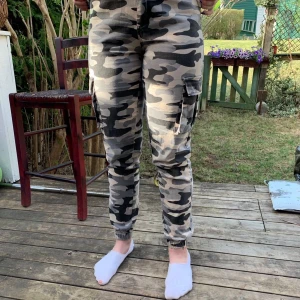 MADLADY cargo byxor - Säljer dessa populära byxor från madlady. 