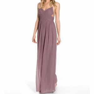  - Fin balklänning från Nelly använd en gång 