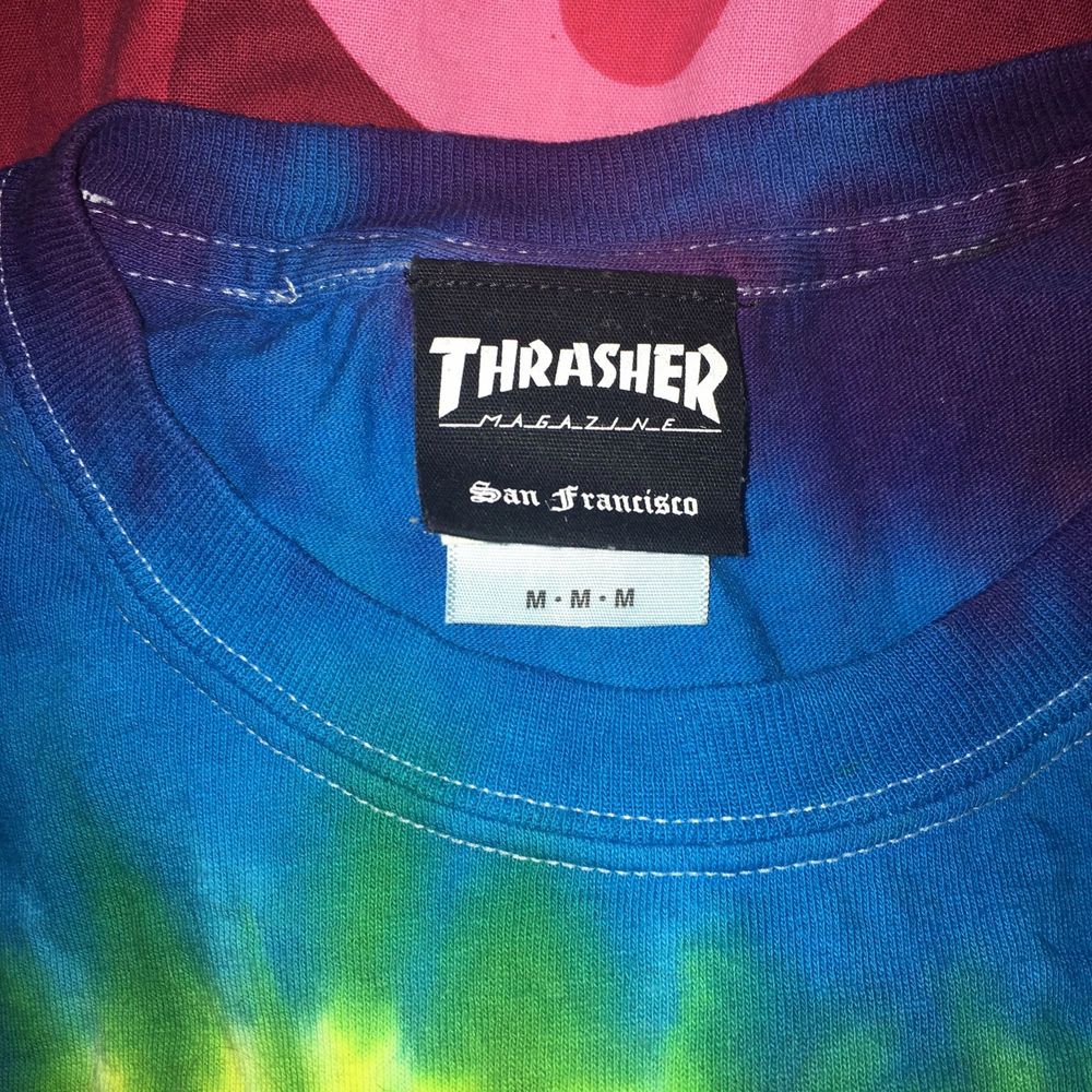 Jätte snygg Thrasher kopia. Sitter som en S-M. Köptes i Japan i somras och jag har knappt använt den så den är i väldigt bra skick. Frakt tillkommer. Kolla gärna mina andra annonser också 😊. T-shirts.