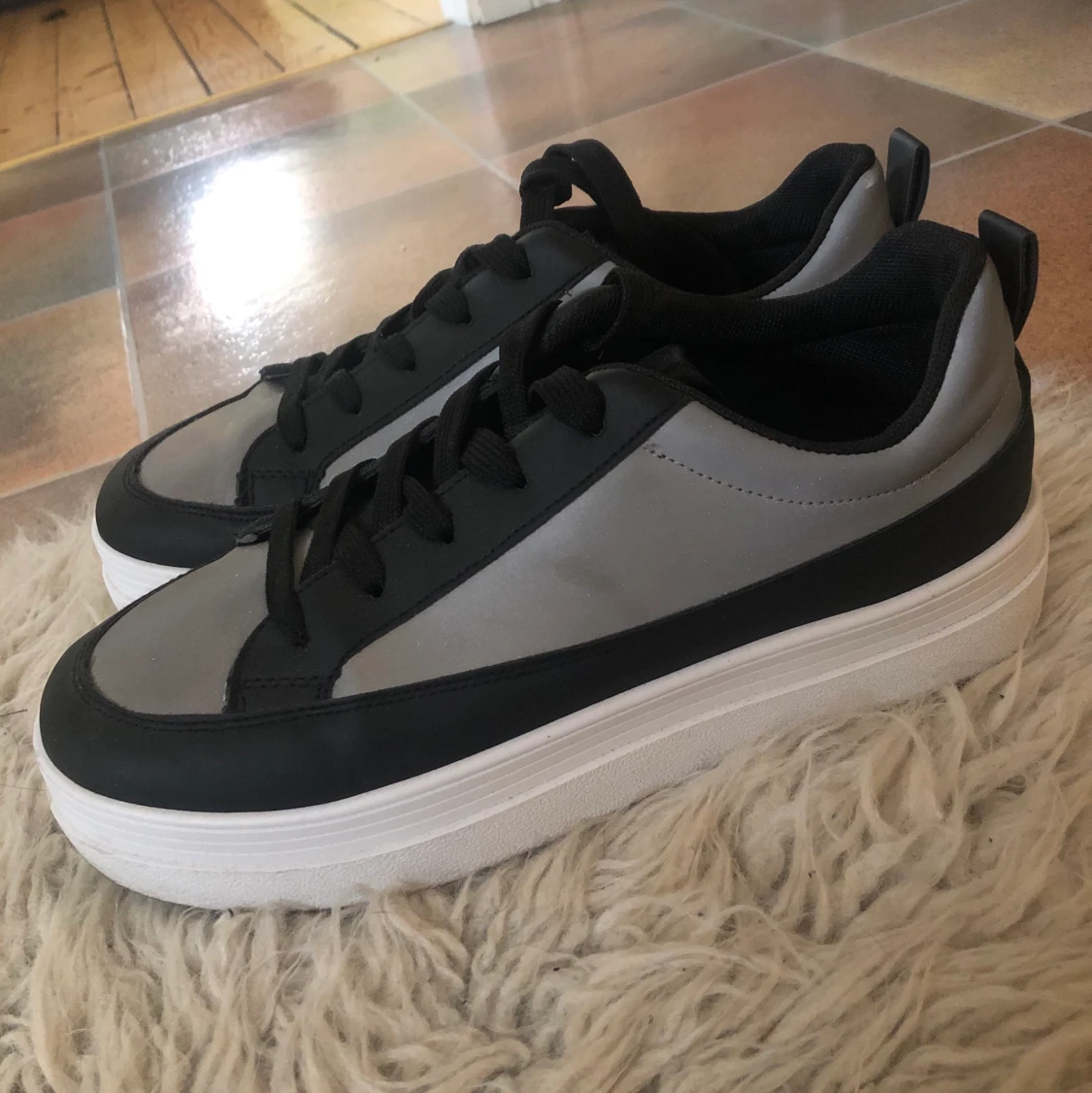 Reflekterande sneakers - 90