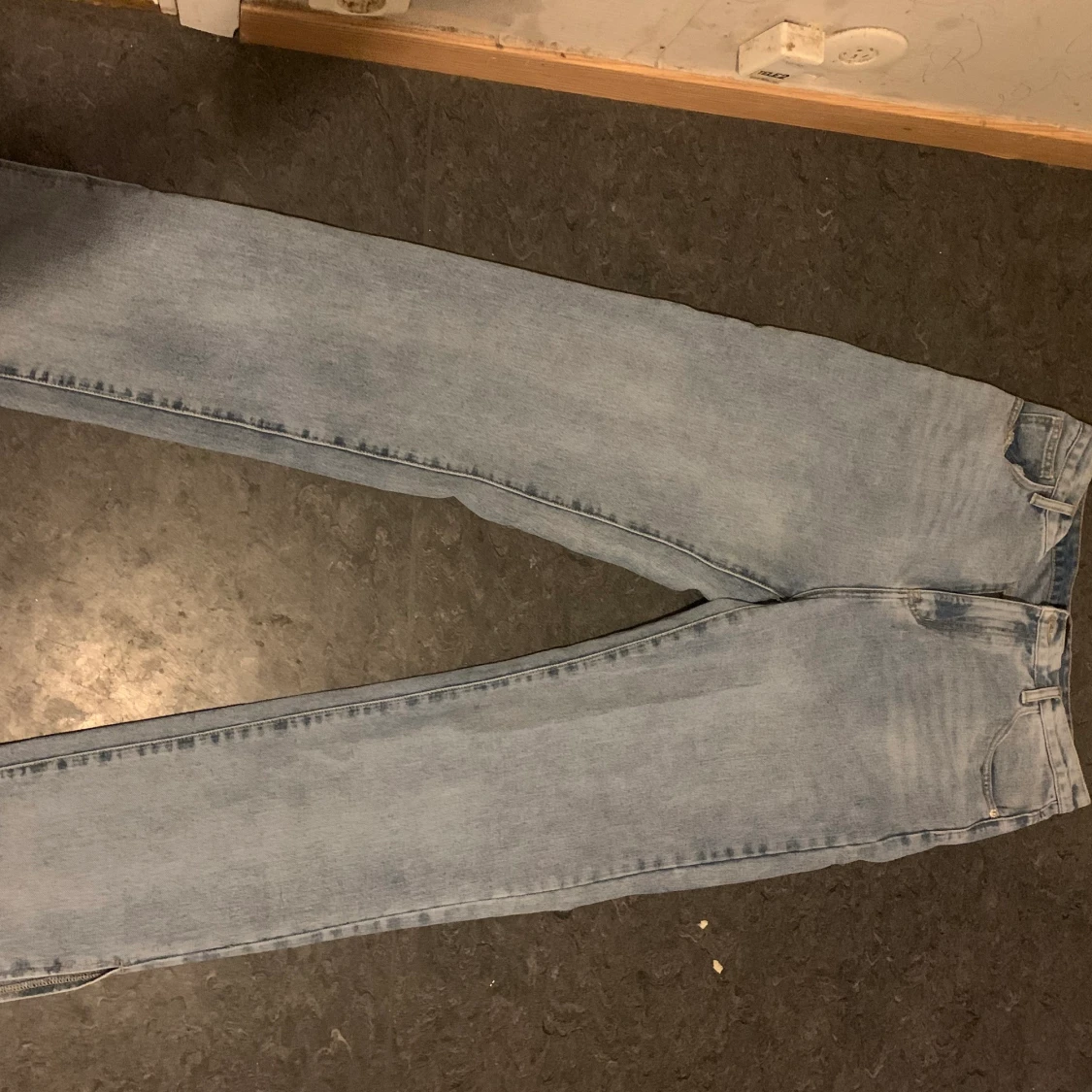 Jeans med slits strkl 42 - 90