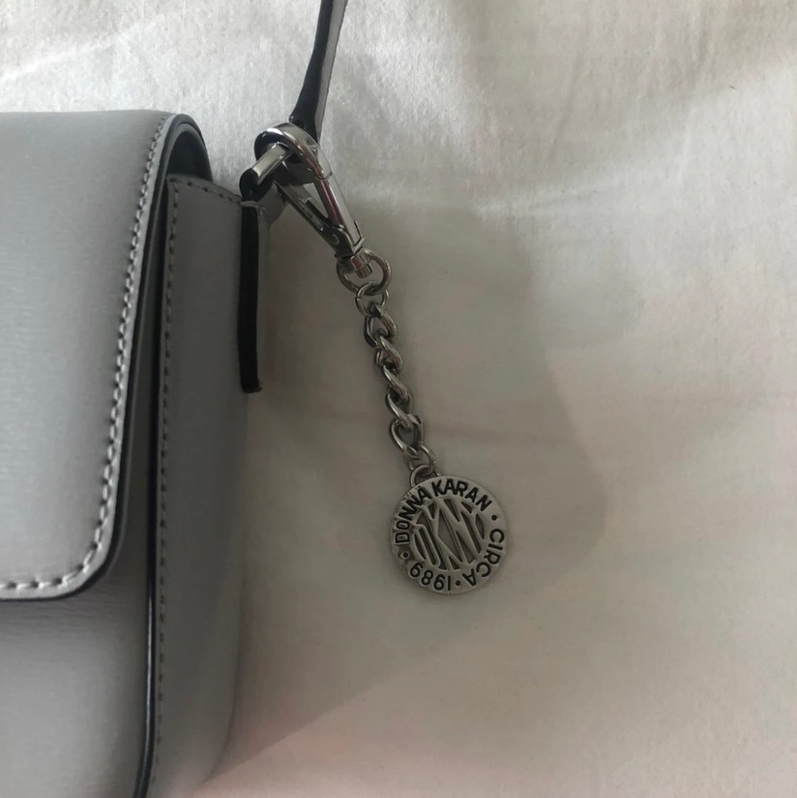 DKNY Väska - 90