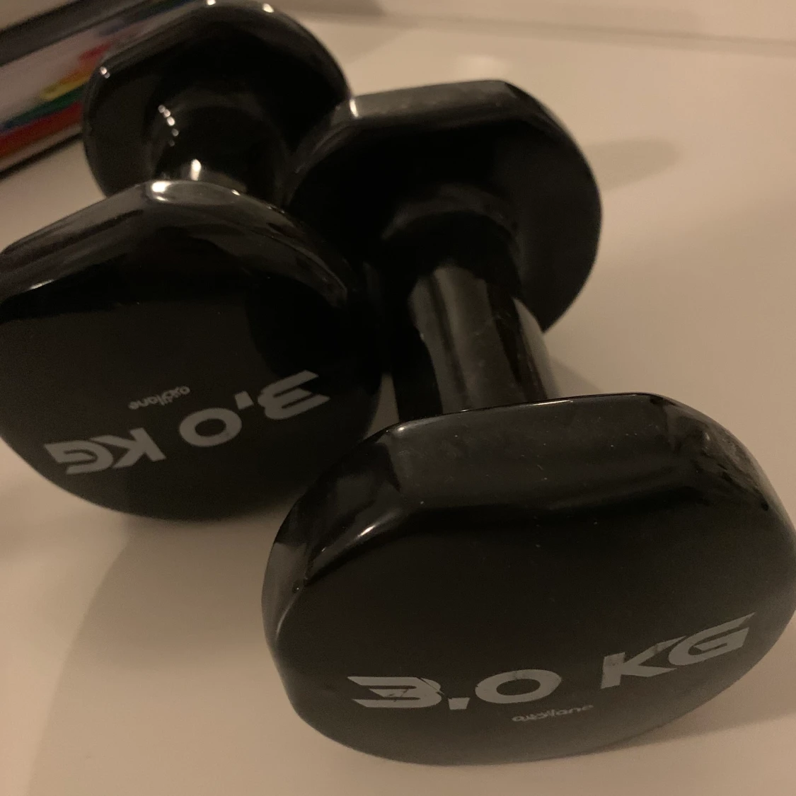 Vikter frakt tillkommer 