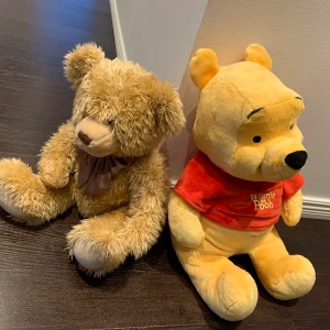 Nallar - Nallar. Säljer tillsammans eller var för sig. 25 kr st