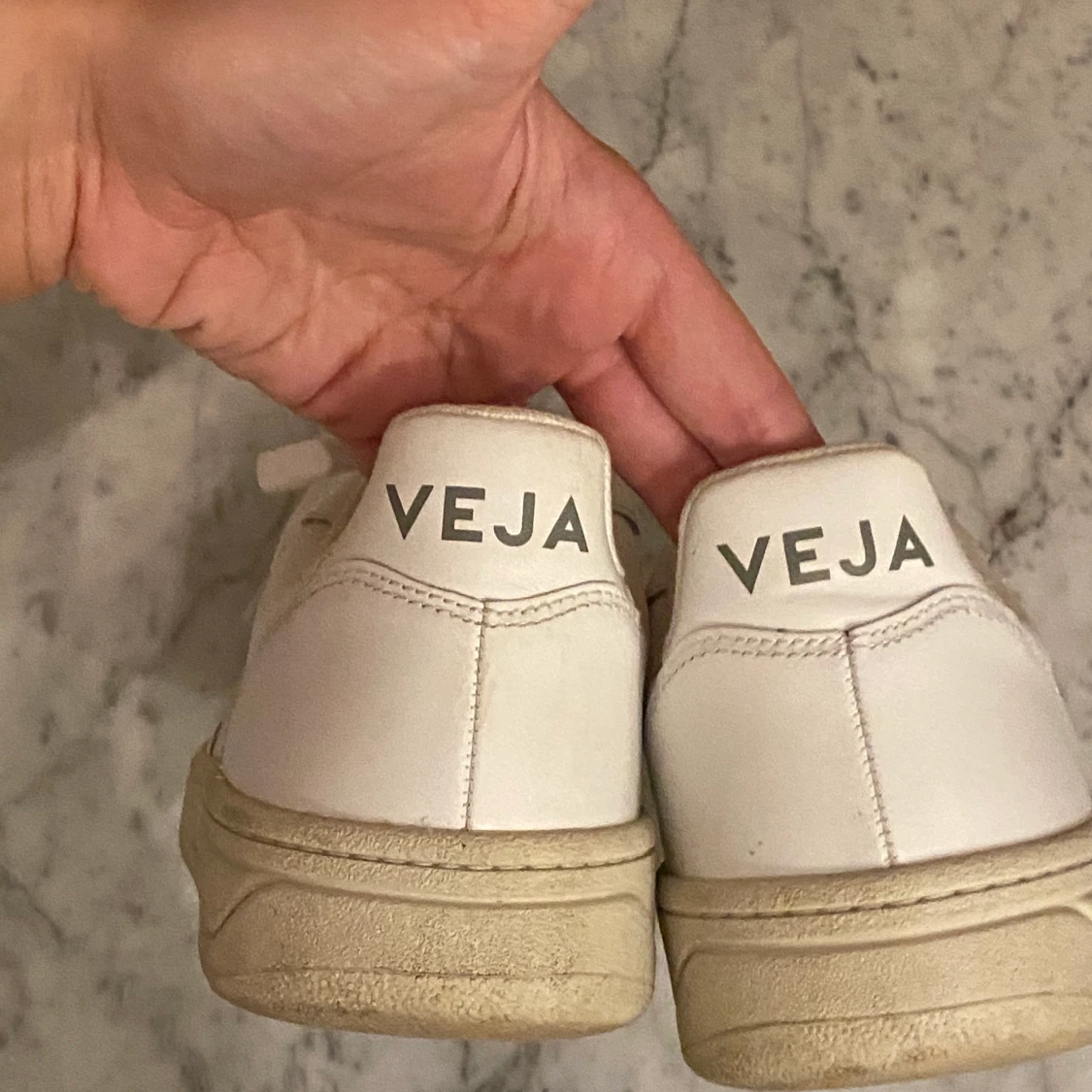 Veja Sneakers - 90