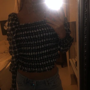 Puffärmad tröja  - Rutig Puffärmad tröja från h&m 