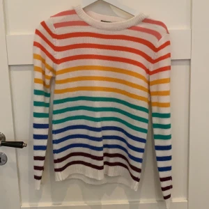 Stickadtröja - Köpt på asos. Använd men i fint skick