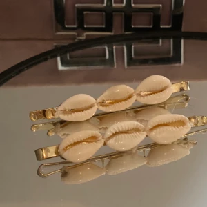 Hårspännen  - Suuupersöta hårspännen!! Inte min stil 🤩💕