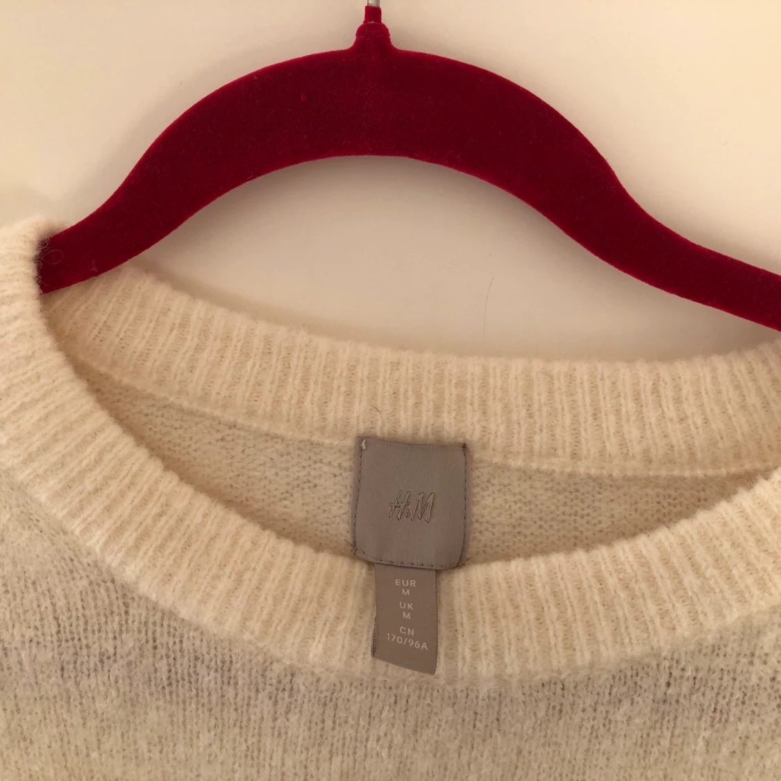 Tunnt stickad tröja  - 91