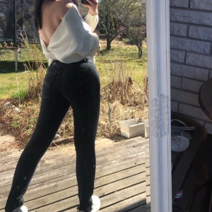 Svarta jeans - Ordentlig denim, jeans från nudie köpta för 1000+