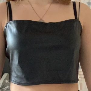 Linne från nelly - Säljer detta hela oanvända linnet från Nelly då de är för stort för mig och kommer då inte till användning. Köparen står för frakt!