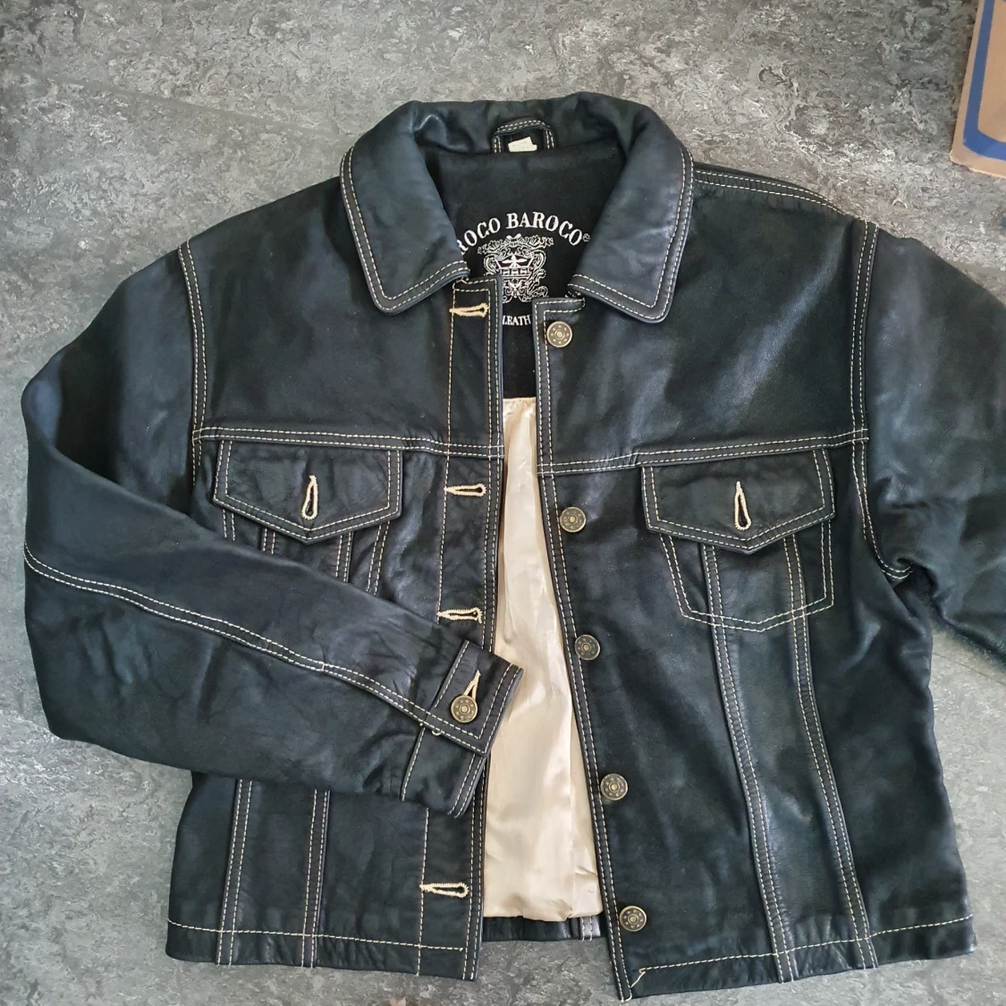 Fin skinnjacka  - 90