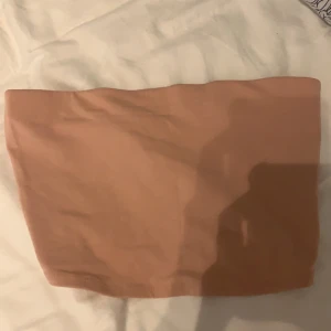 Linné utan band  - Köpte dehär för ca 2 månader sen men har aldrig kommit till användning så jag säljer den istället. Köparen står för frakten:)