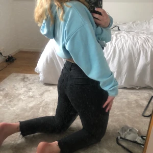Jeans Lindex  - Jeans från Lindex! Jätte sköna men kommer inte till användning! Modellen straight! Priset är exkl frakt 