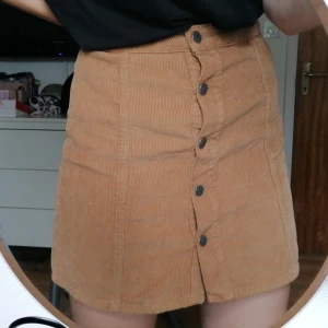 Manchester kjol - Kjolen sitter väldigt fint och är i bra kondition. Köparen står för frakten🤗