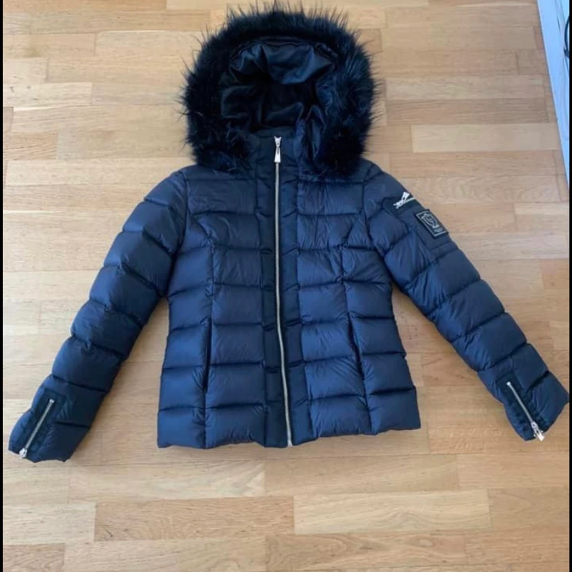 Vinterjacka stl 38 i bra skick 