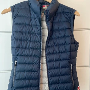 Colmar väst - Mörkblå colmar väst 