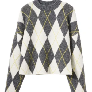 Tröja - Säljer denna tröja från H&M pågrund utav att jag ej använder den. 