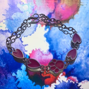 Armband! - Fint armband med rosa detaljer! Julklappstips? ;-)