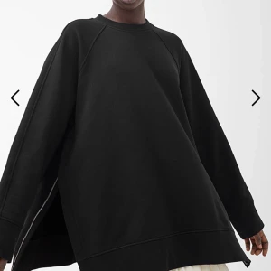 Arket tröja - Jättefin tröja från arket som tyvärr inte kommer till användning! Använd ett fåtal gånger bara! Mer som S-M i storlek 😊