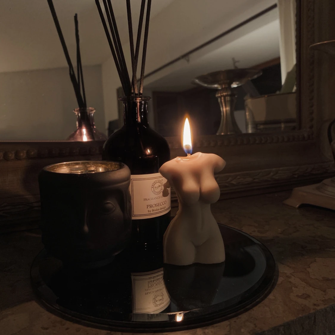 Åter i lager! Body candle soja made 9cm - 90