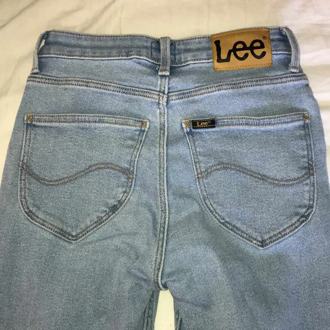 Helt nya blåa jeans ”Scarlett high”