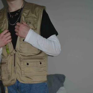  - Fiskeväst i perfekt skick. 