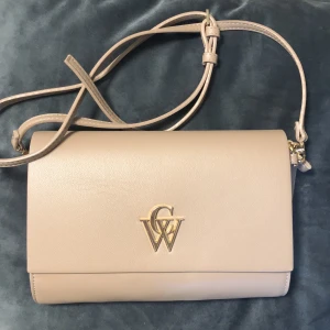 Carin Wester purse  - Carin Wester purse, perfect conditions, almost new! Shipping included 