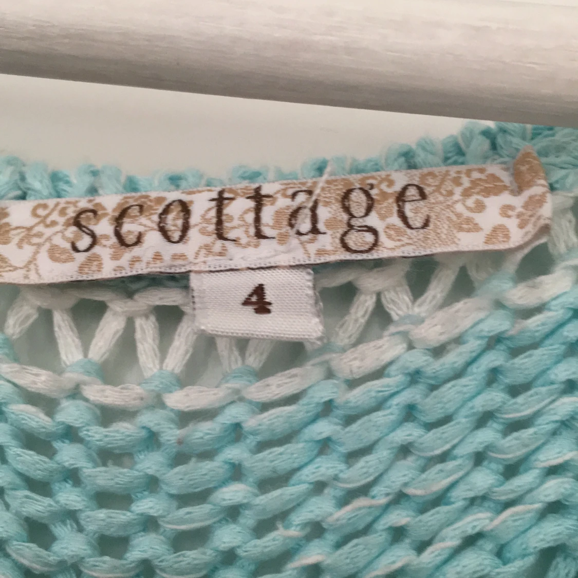 Stickad blå tröja - 91