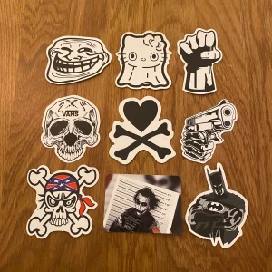 Klistermärken - Klistermärken 10 kr styck plus frakt på 11 kr! 💘