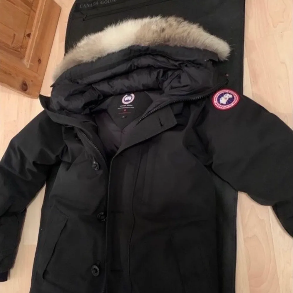 Canada goose chateau parka dam sales