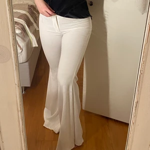 Zara byxor - Helt oanvända byxor från Zara! Köparen står för frakten 💞