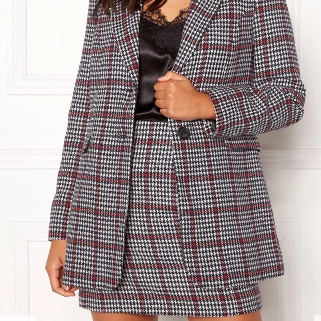 Molly rustas for bubbleroom kavaj och kjol set